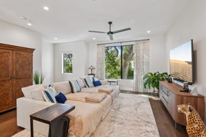 W Gandy Blvd 12-S0311-009