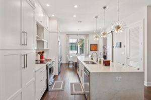 W Gandy Blvd 12-S0311-019