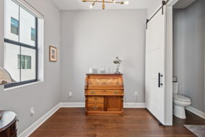 W Gandy Blvd 12-S0311-027