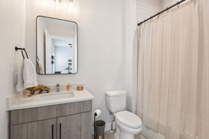 W Gandy Blvd 12-S0311-032