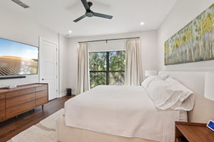 W Gandy Blvd 12-S0311-035