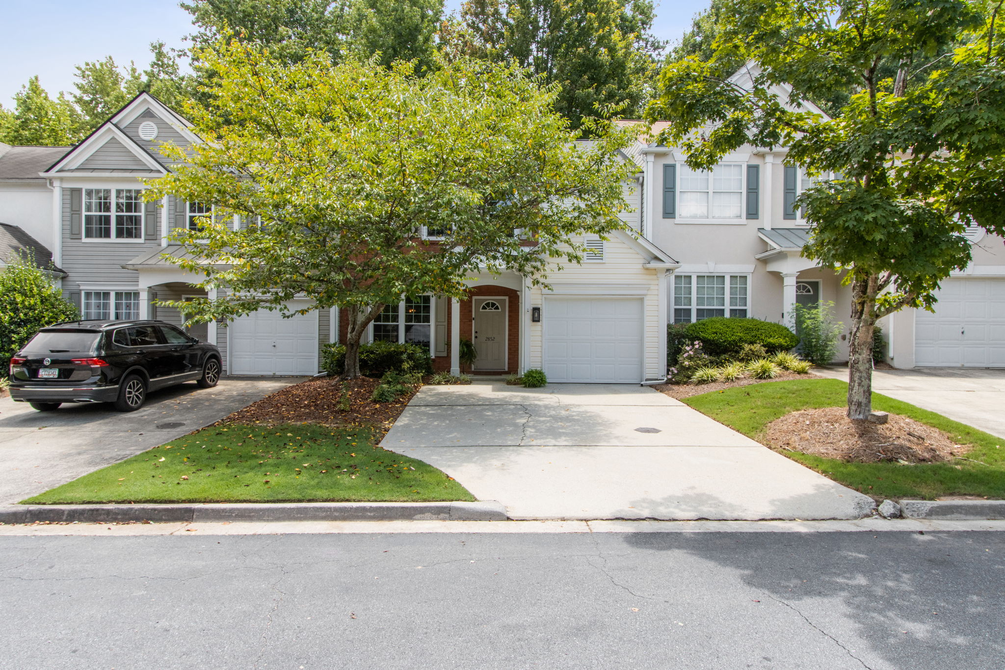 Welcome to 2852 Ashleigh Lane