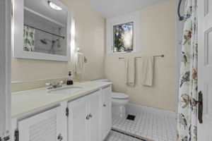  Photo 35