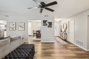 Enisgrove Dr-010.jpg