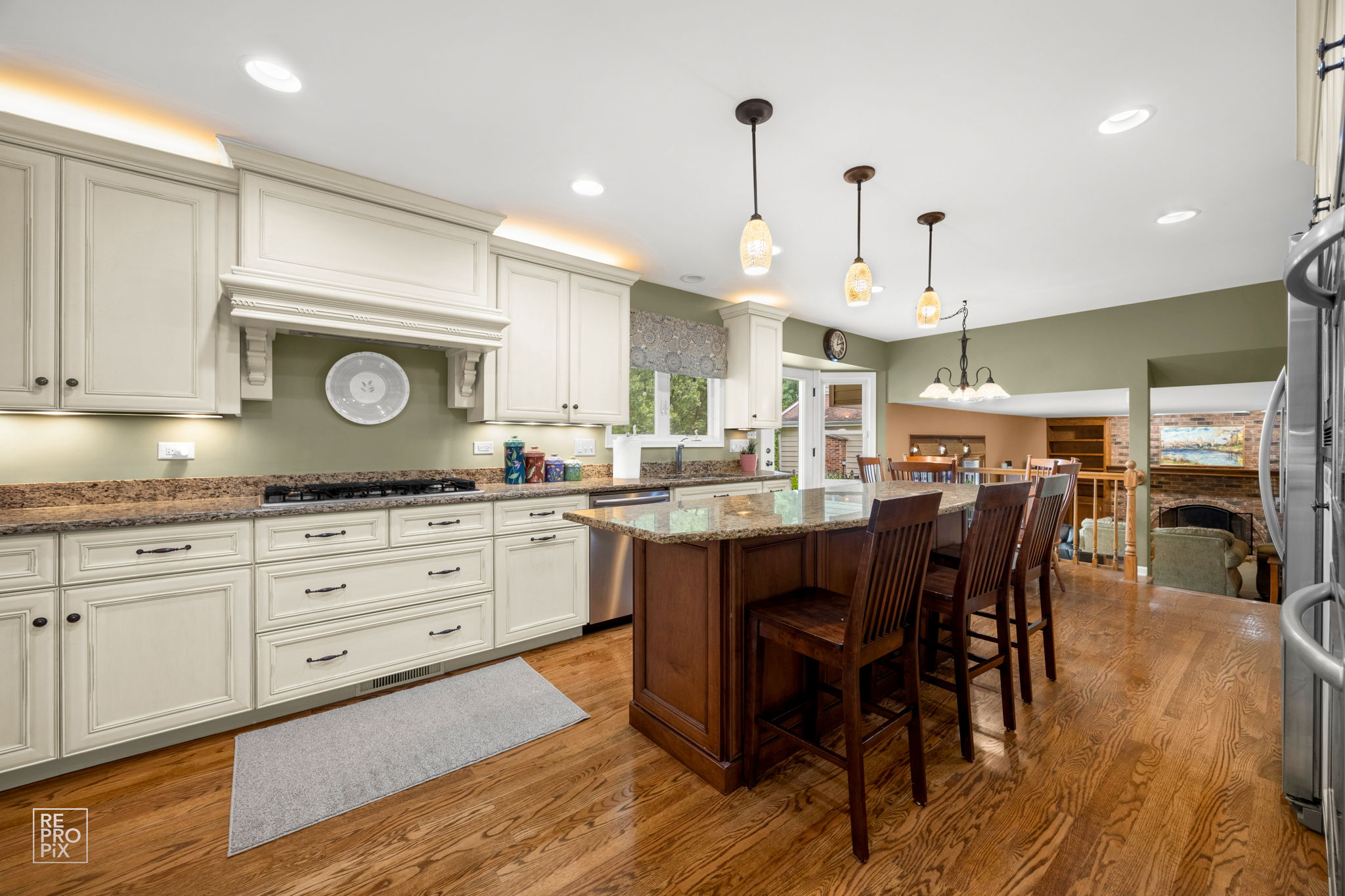 2854 St Anton Ct, Lisle, IL 60532_007