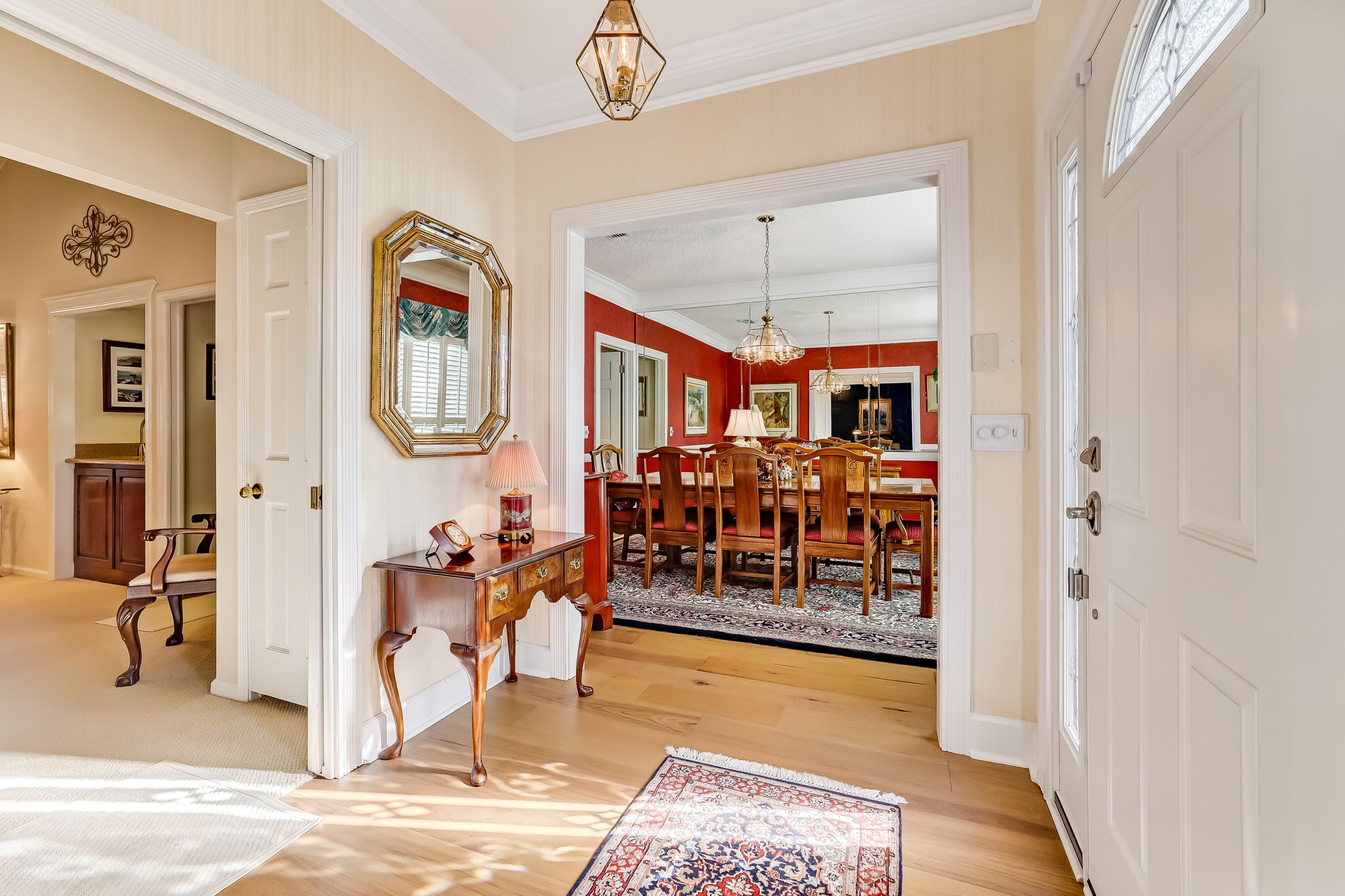 Foyer/Dining Room