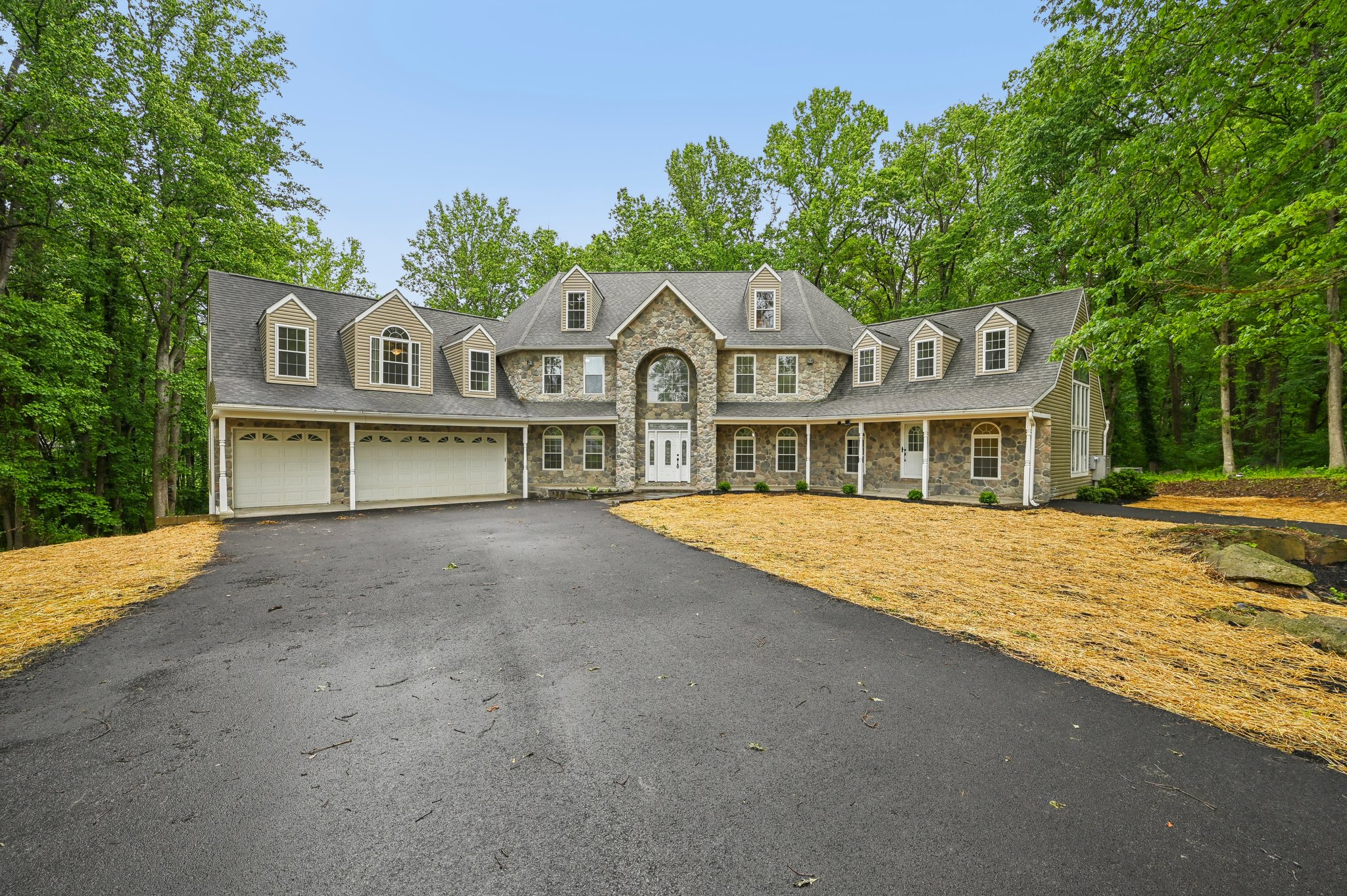 Hernwood Rd-2205-003.jpg