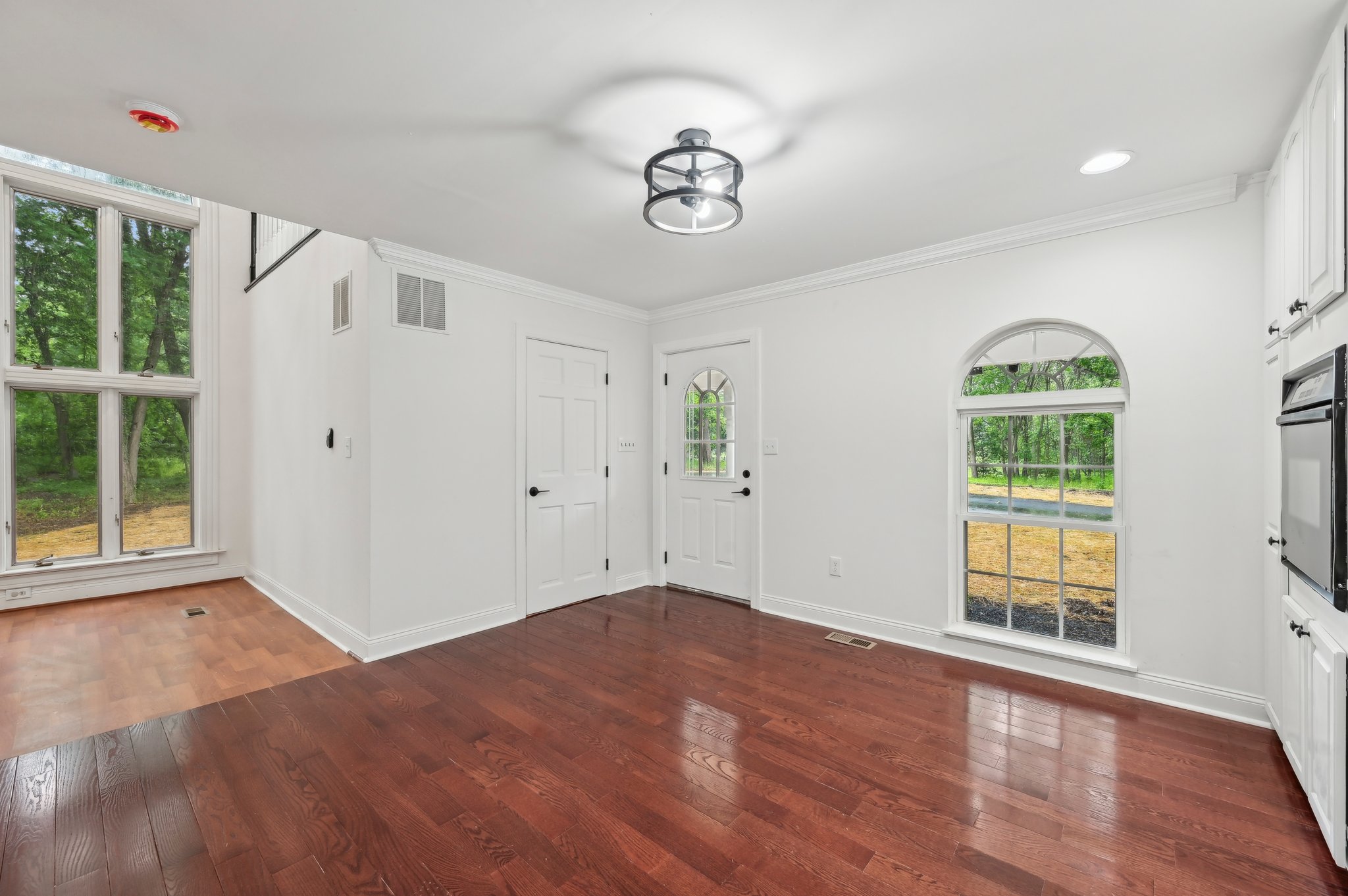 Hernwood Rd-2205-029.jpg