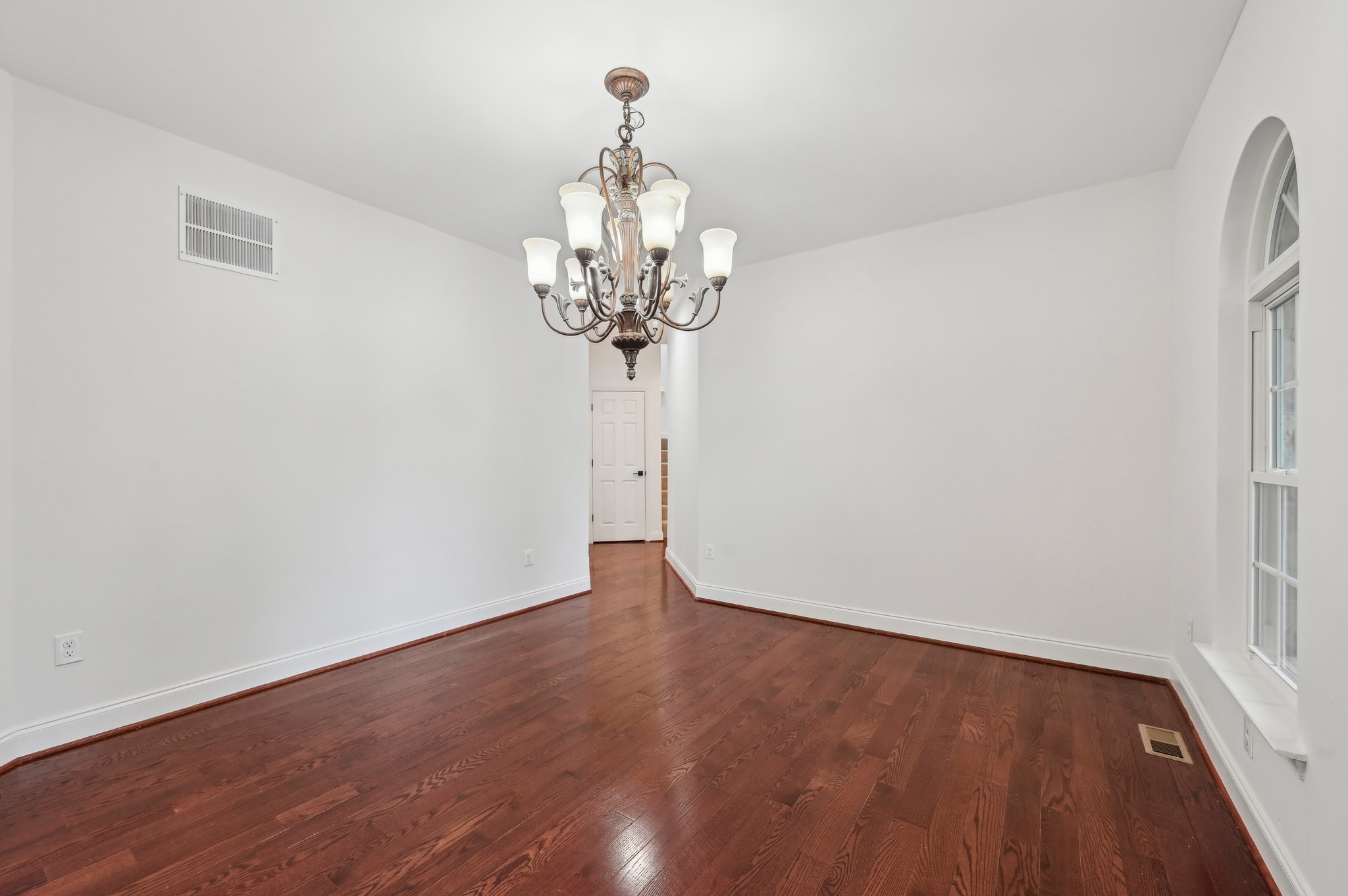 Hernwood Rd-2205-035.jpg