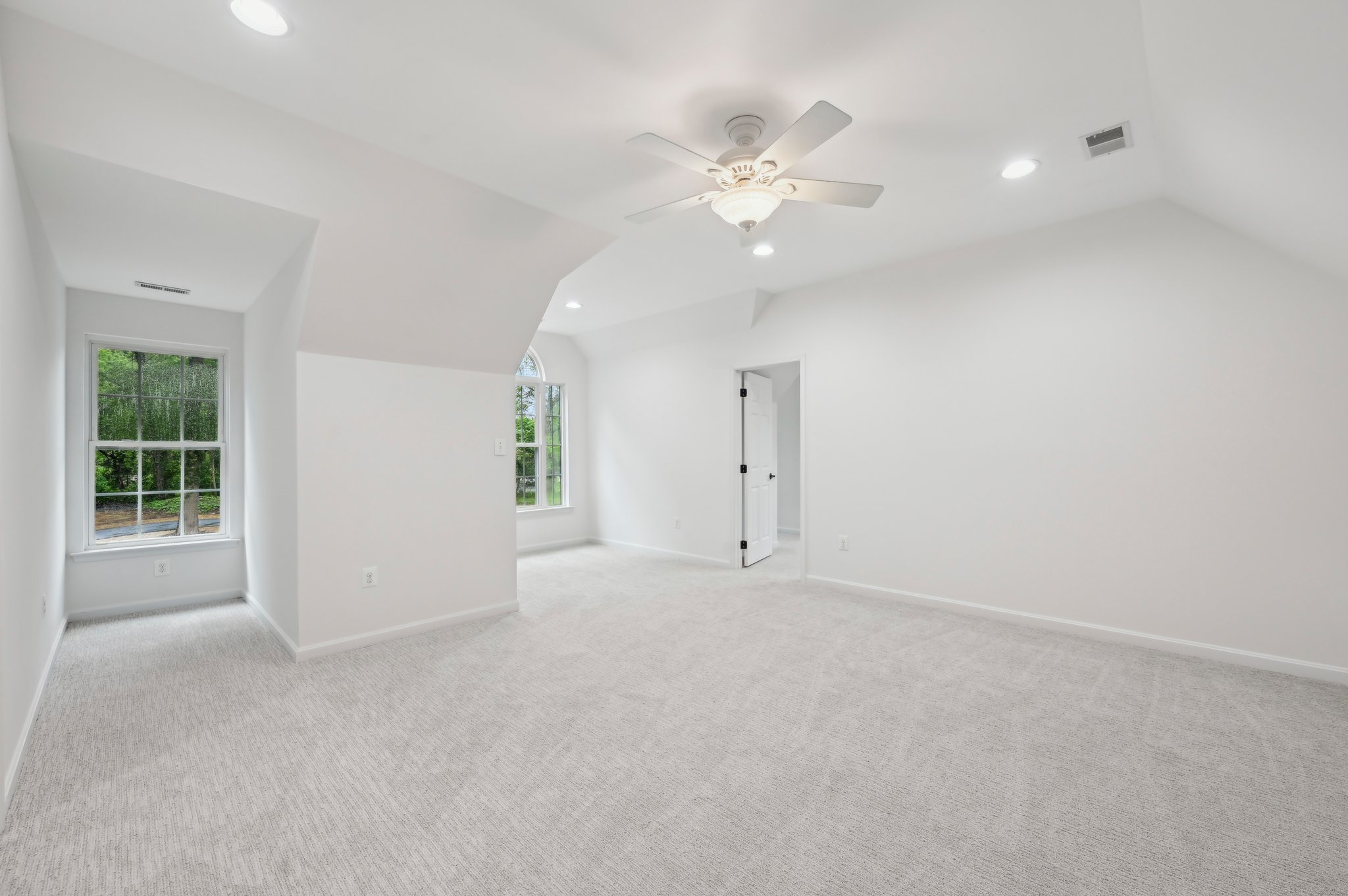 Hernwood Rd-2205-095.jpg