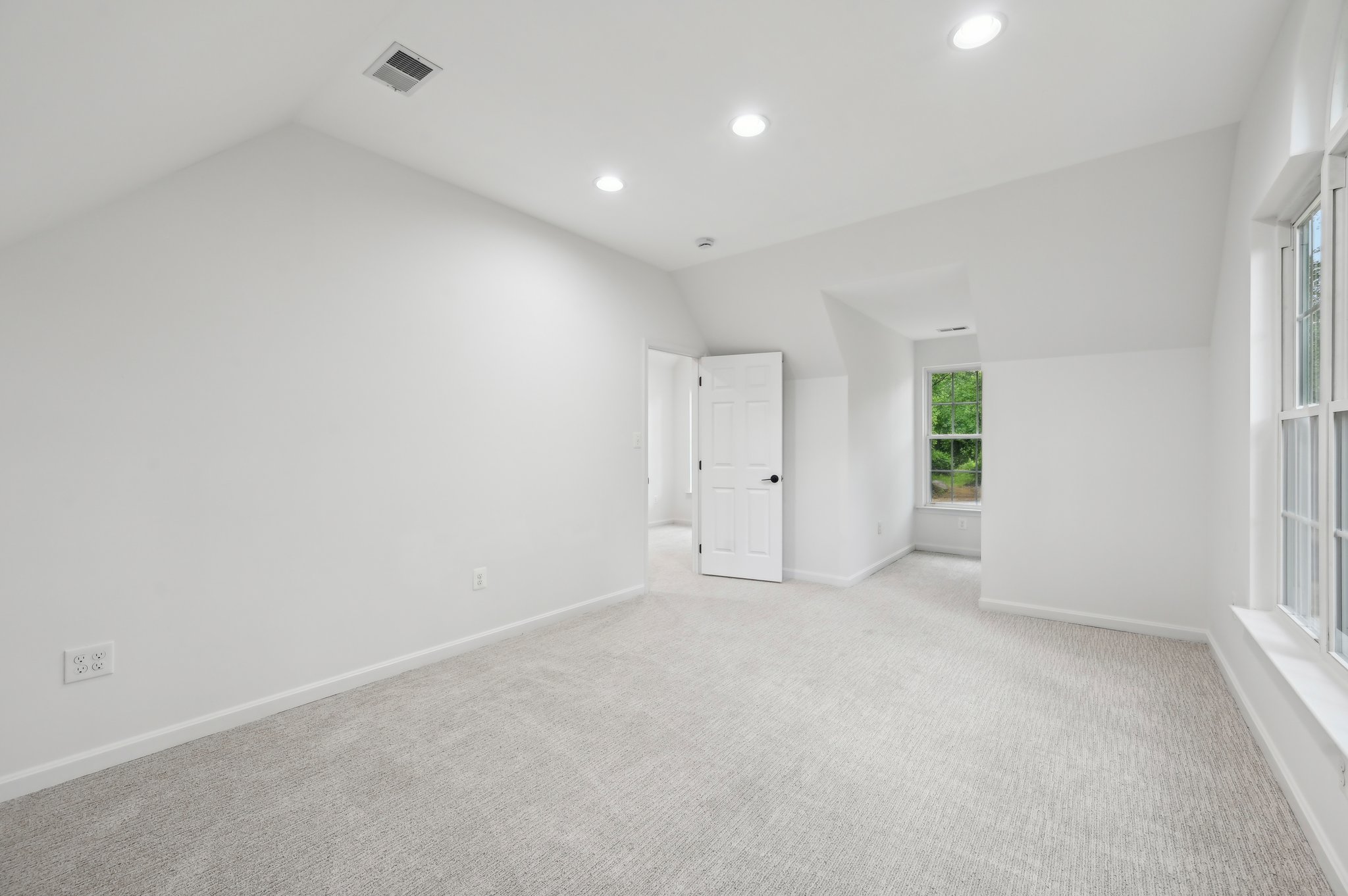 Hernwood Rd-2205-101.jpg