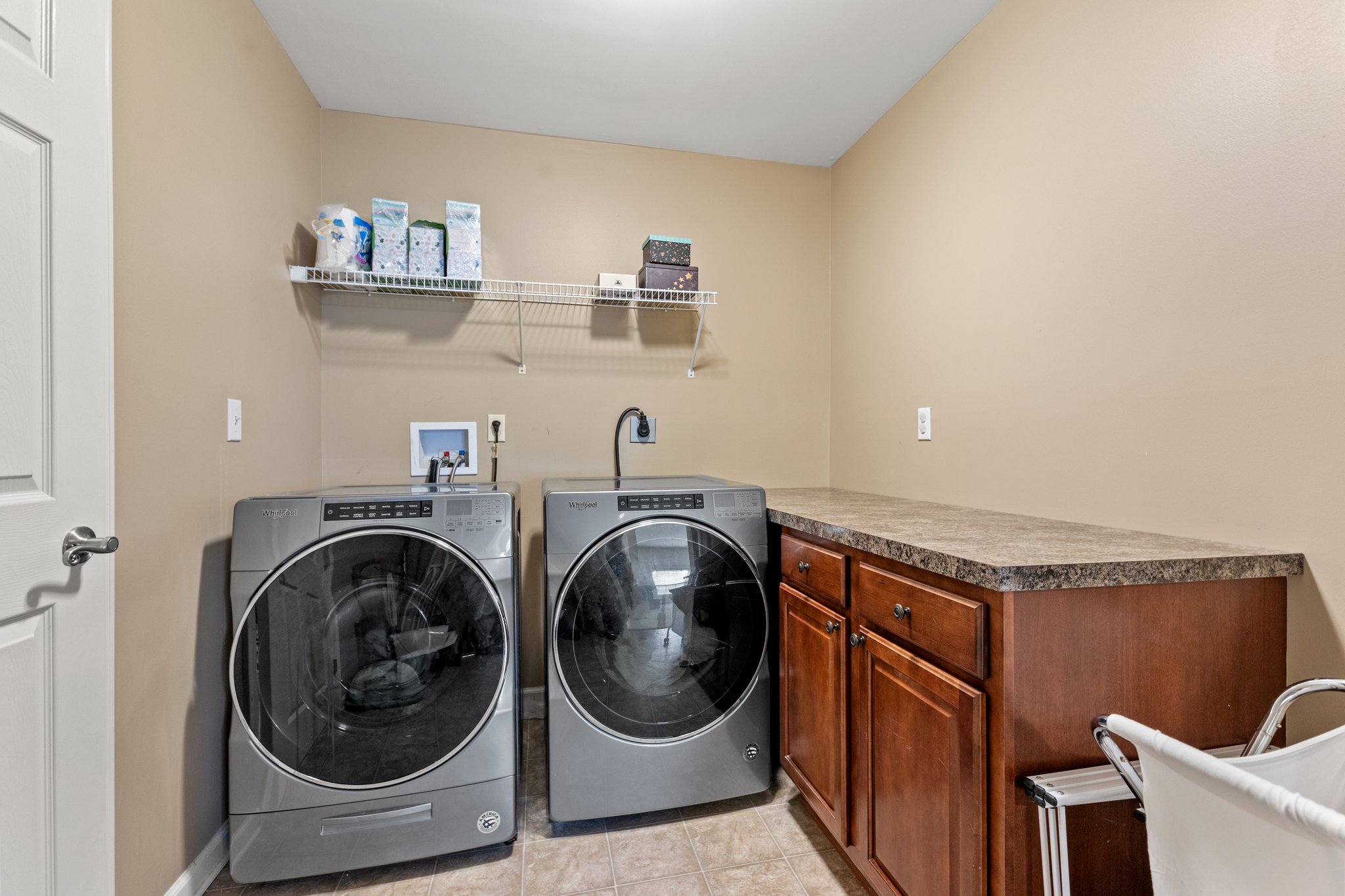  Photo 31