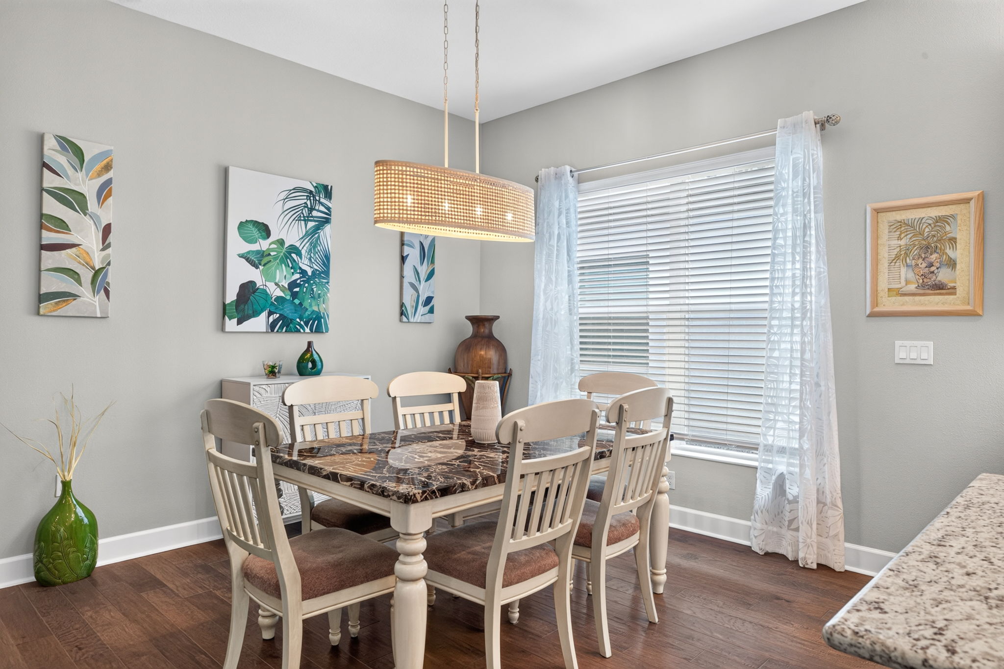 Dining Room 1 of 2