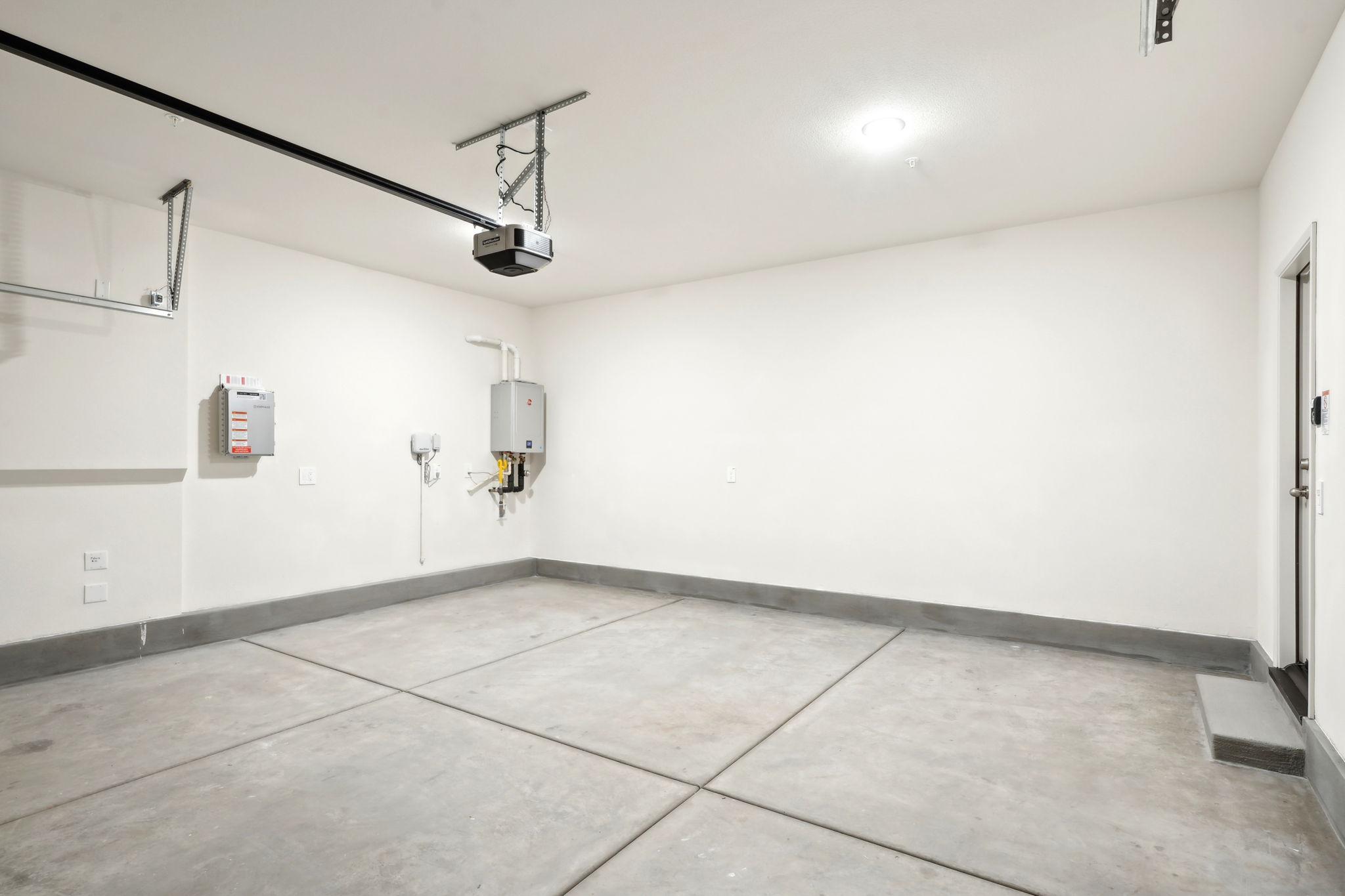 Socal - Prado Community - 28591 Via Roble Temecula, CA 92591-026