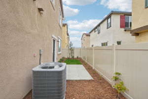Socal - Prado Community - 28591 Via Roble Temecula, CA 92591-027