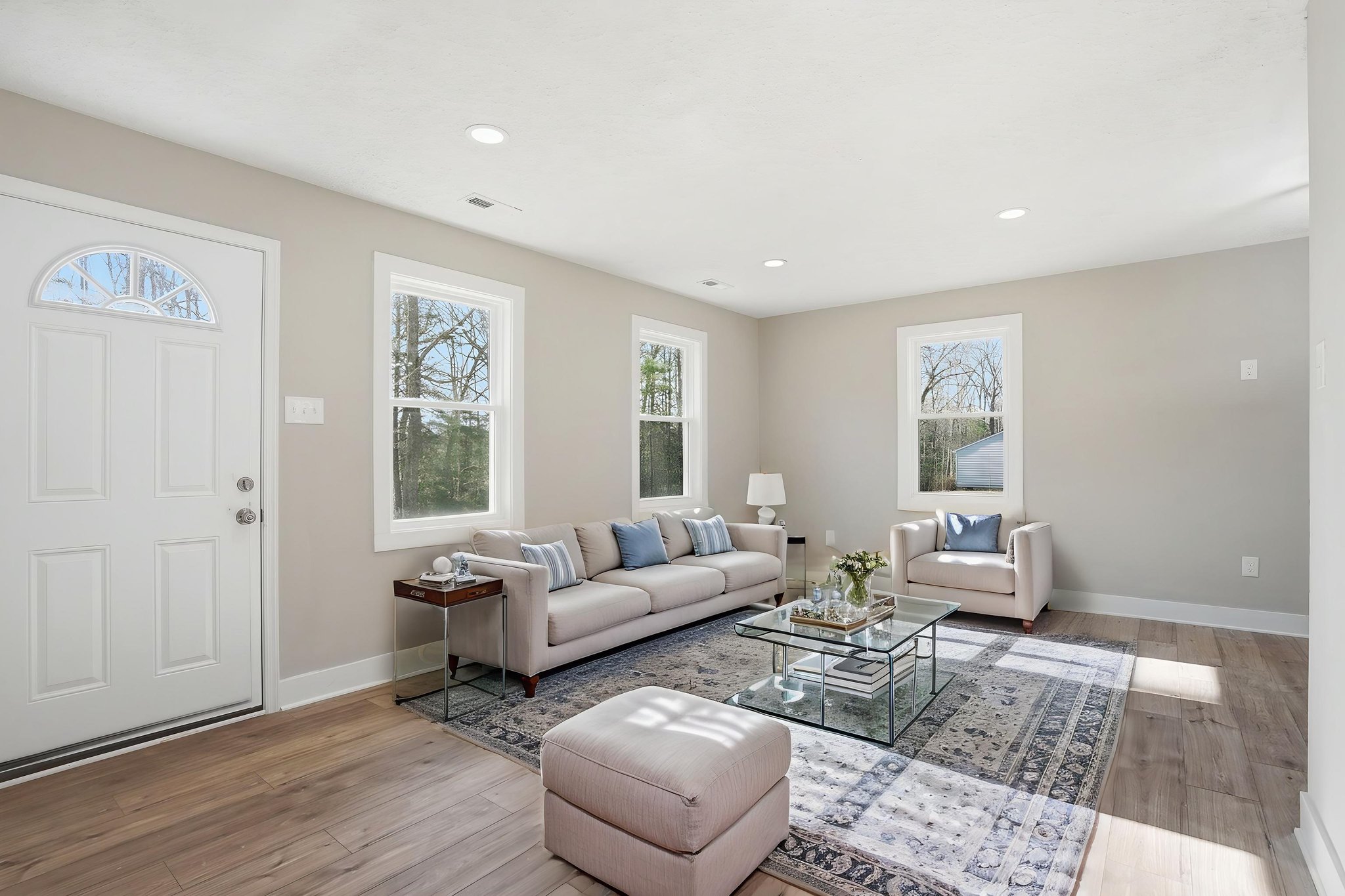 IMG_015 virtually staged.jpeg