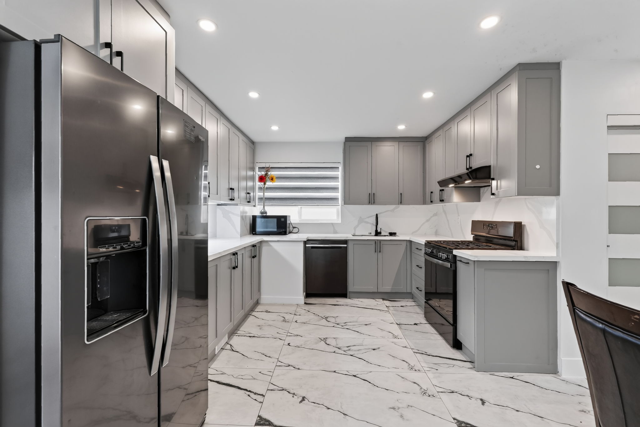 286 Palmer Ave Richmond Hill, ON L4C 1P3
