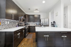 Roslyn Ct-1505-021.jpg