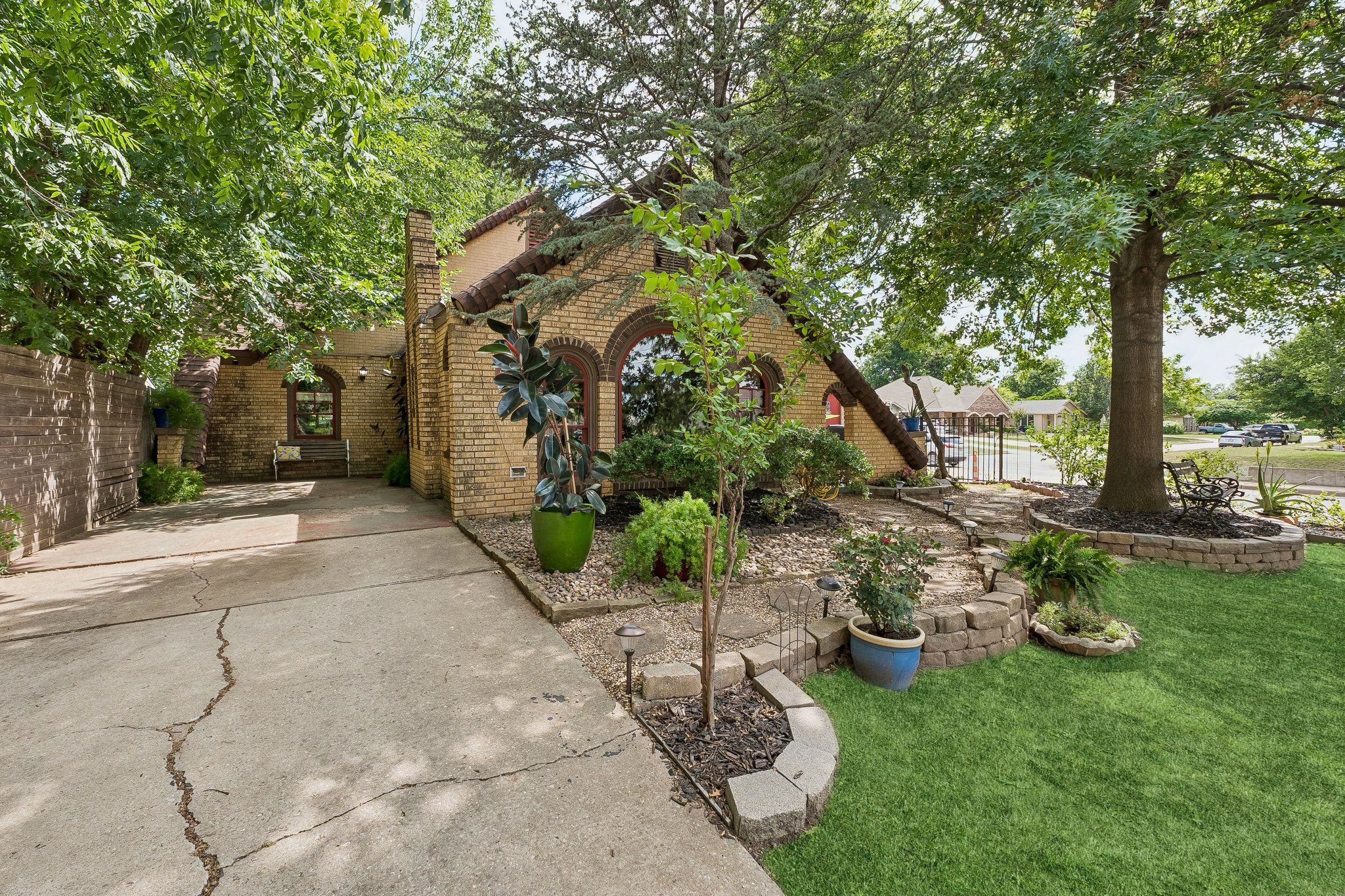2860 NW 20th St_002.jpg