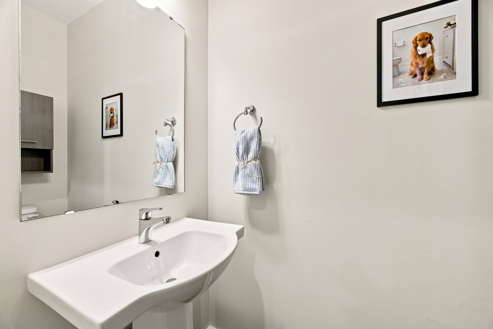 Main-Level Powder Room