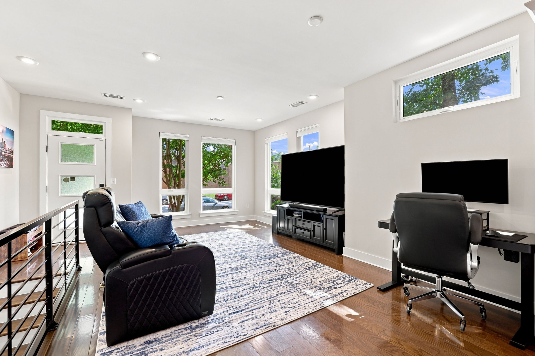 Flexible Living Area with Space for a Home Office