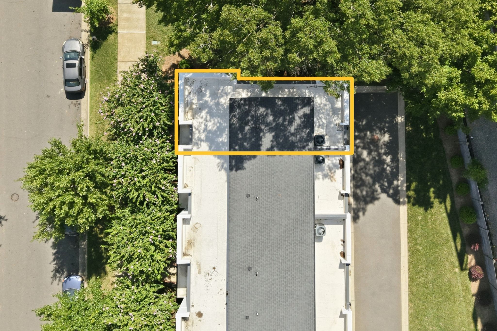 Overhead View Outlining the End-Unit Townhome