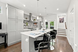 Open Sightline Between the Living Room and Kitchen