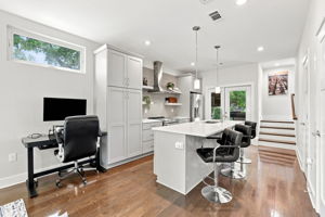 Open Sightline Between the Living Room and Kitchen