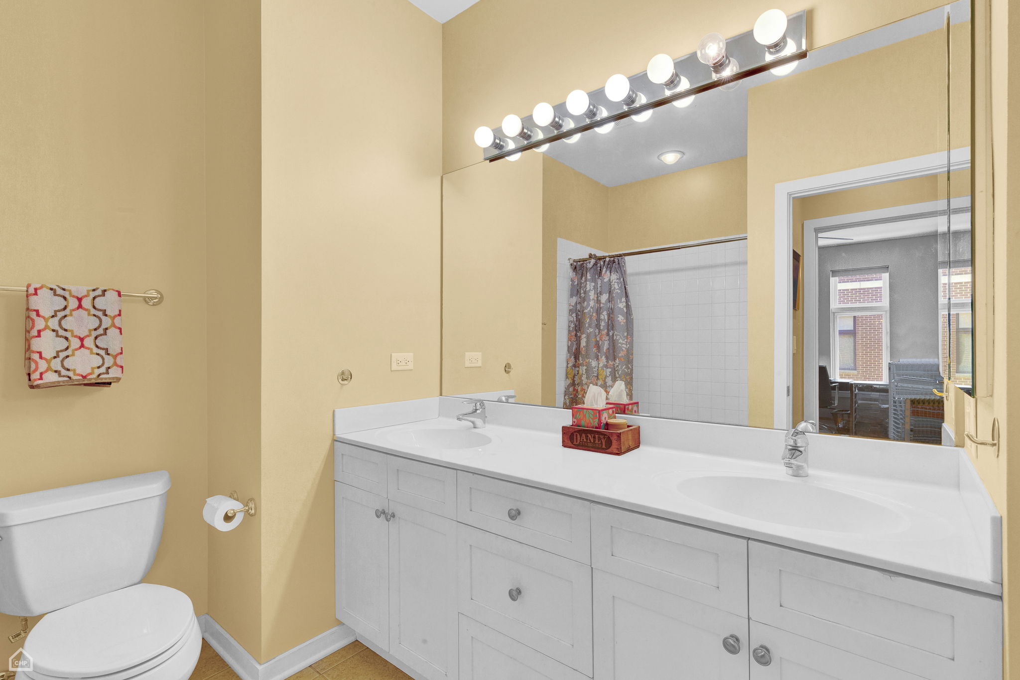 2862 N Paulina St_022