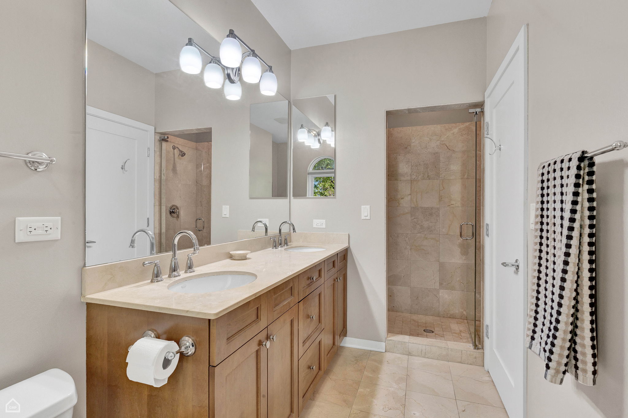 2862 N Paulina St_026