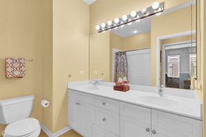 2862 N Paulina St_022