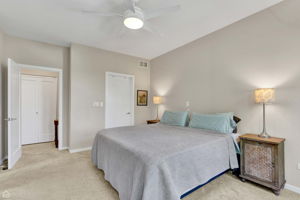 2862 N Paulina St_024