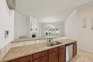 Hunters Shore Dr-2306-016.jpg