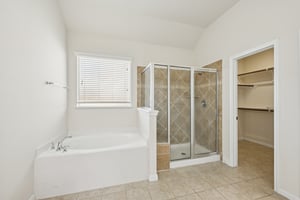 Hunters Shore Dr-2306-037.jpg