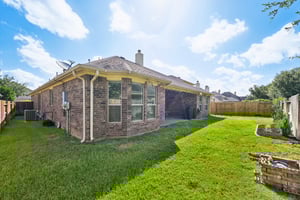 Hunters Shore Dr-2306-042.jpg