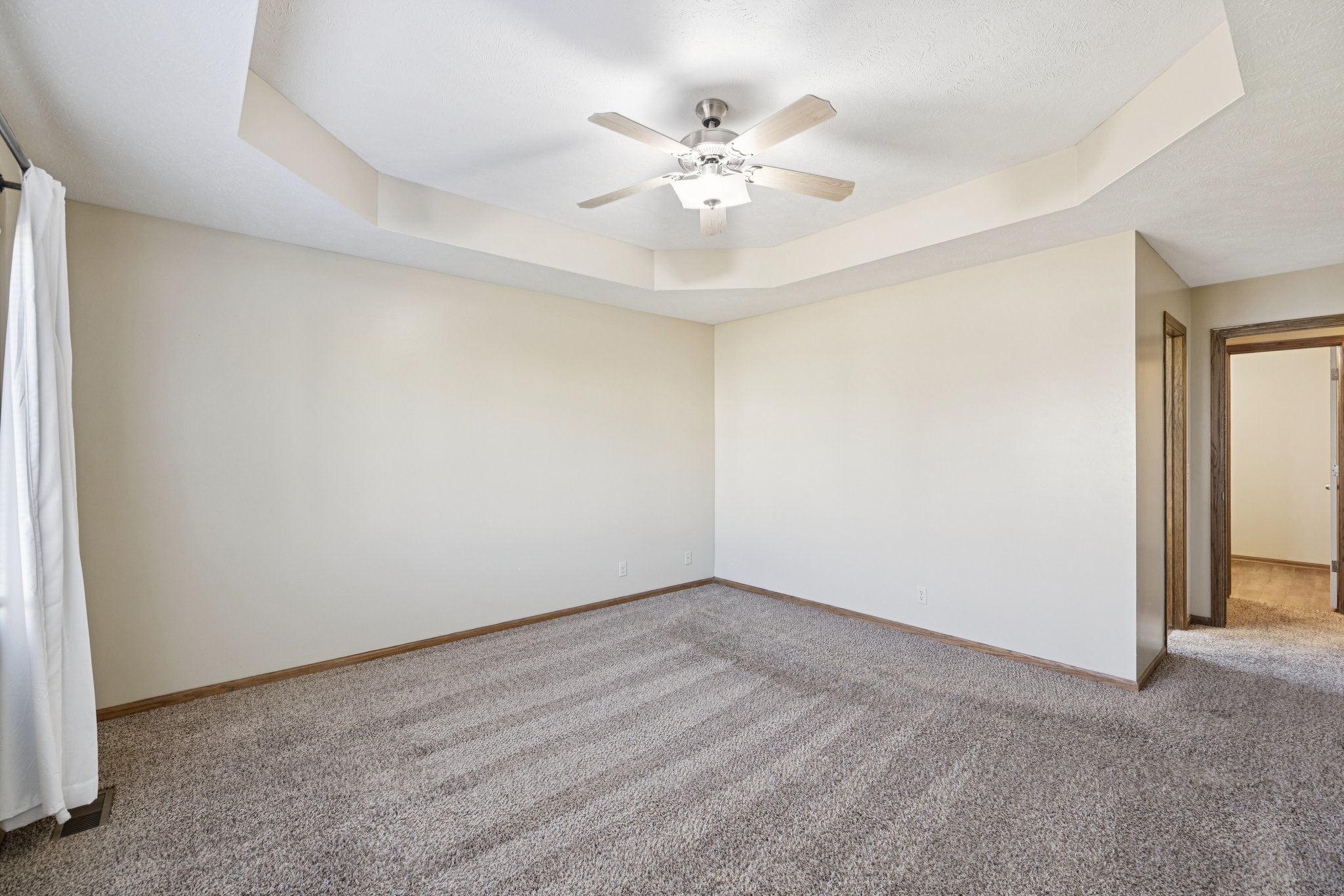 7760 - 2864 Katelyn Cir_002 (2).jpg