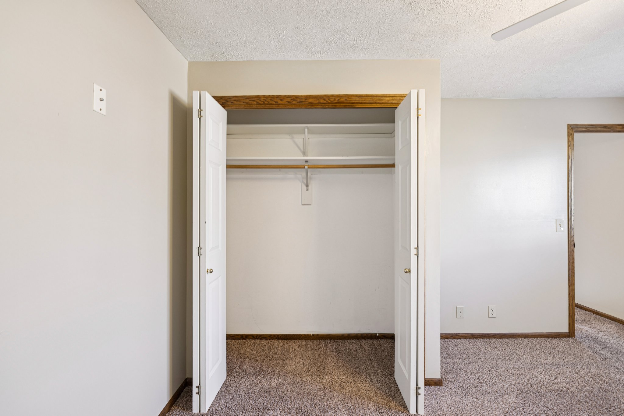 7760 - 2864 Katelyn Cir_014 (2).jpg