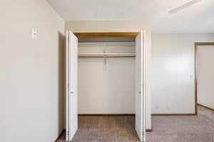 7760 - 2864 Katelyn Cir_014 (2).jpg