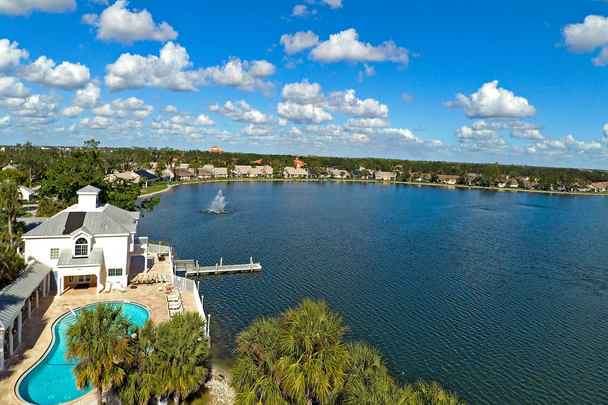 Clubhouse - Fishing Pier - Pool