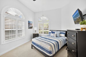 Den Or Office (being used as bedroom)