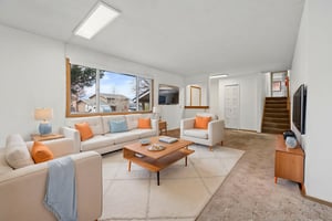 _DSC9849 virtually staged.jpeg