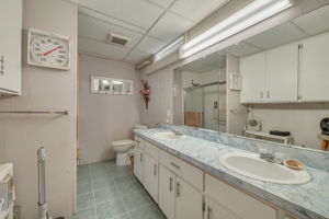  Photo 35