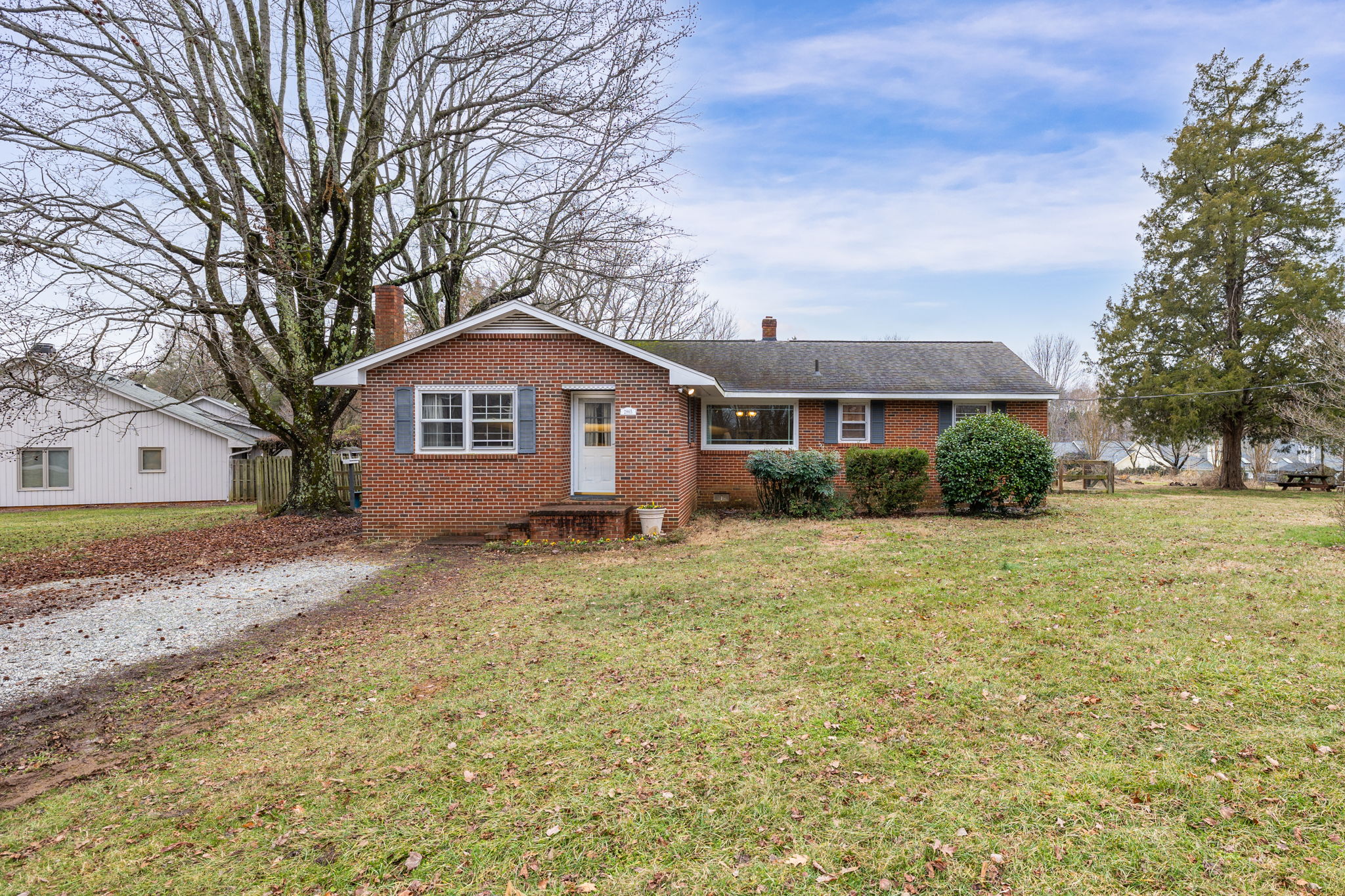 2865 Fleming Rd, Greensboro, NC 27410 MM Triad Photography