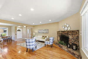 010_F8_2865 Hay Loft Way