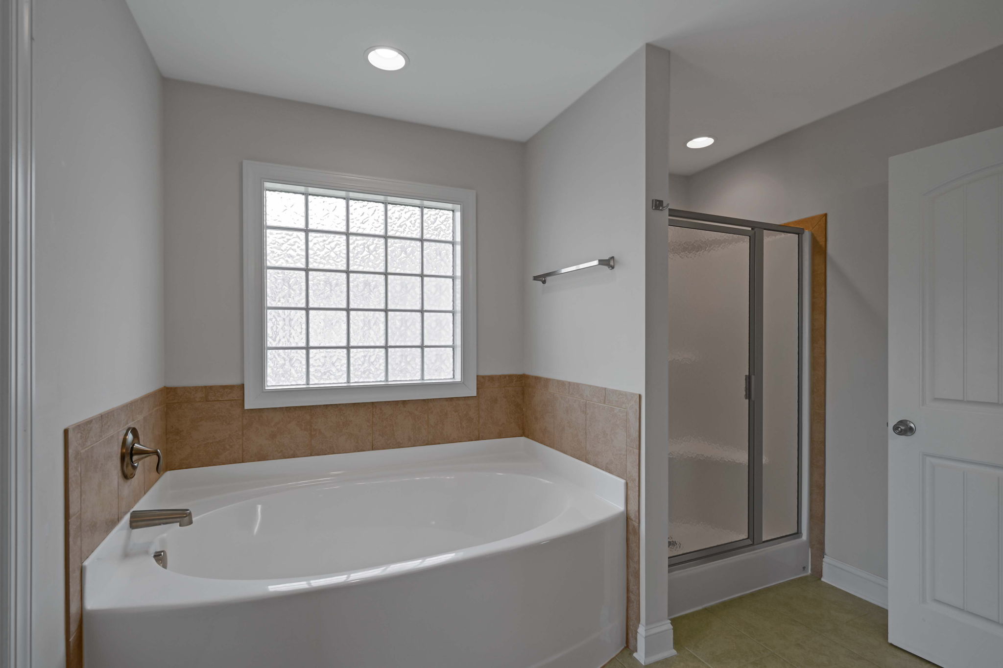 2865 Oakwood Drive-00078