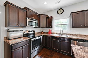 2865 Oakwood Drive-00025