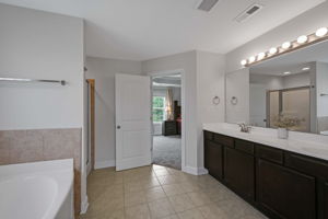2865 Oakwood Drive-00079