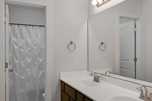 2865 Oakwood Drive-00046