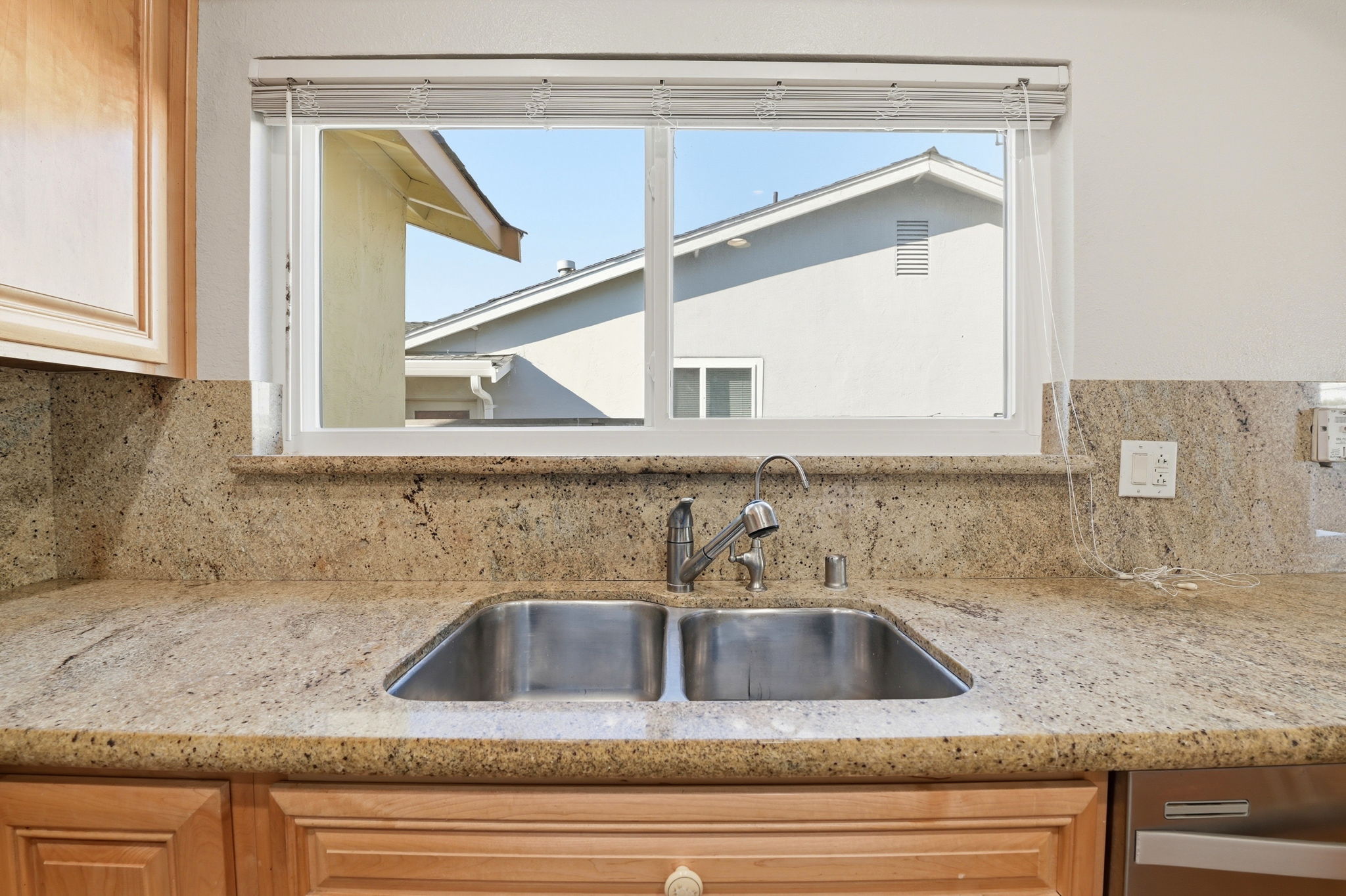 011_F8_2866 Coleman Pl