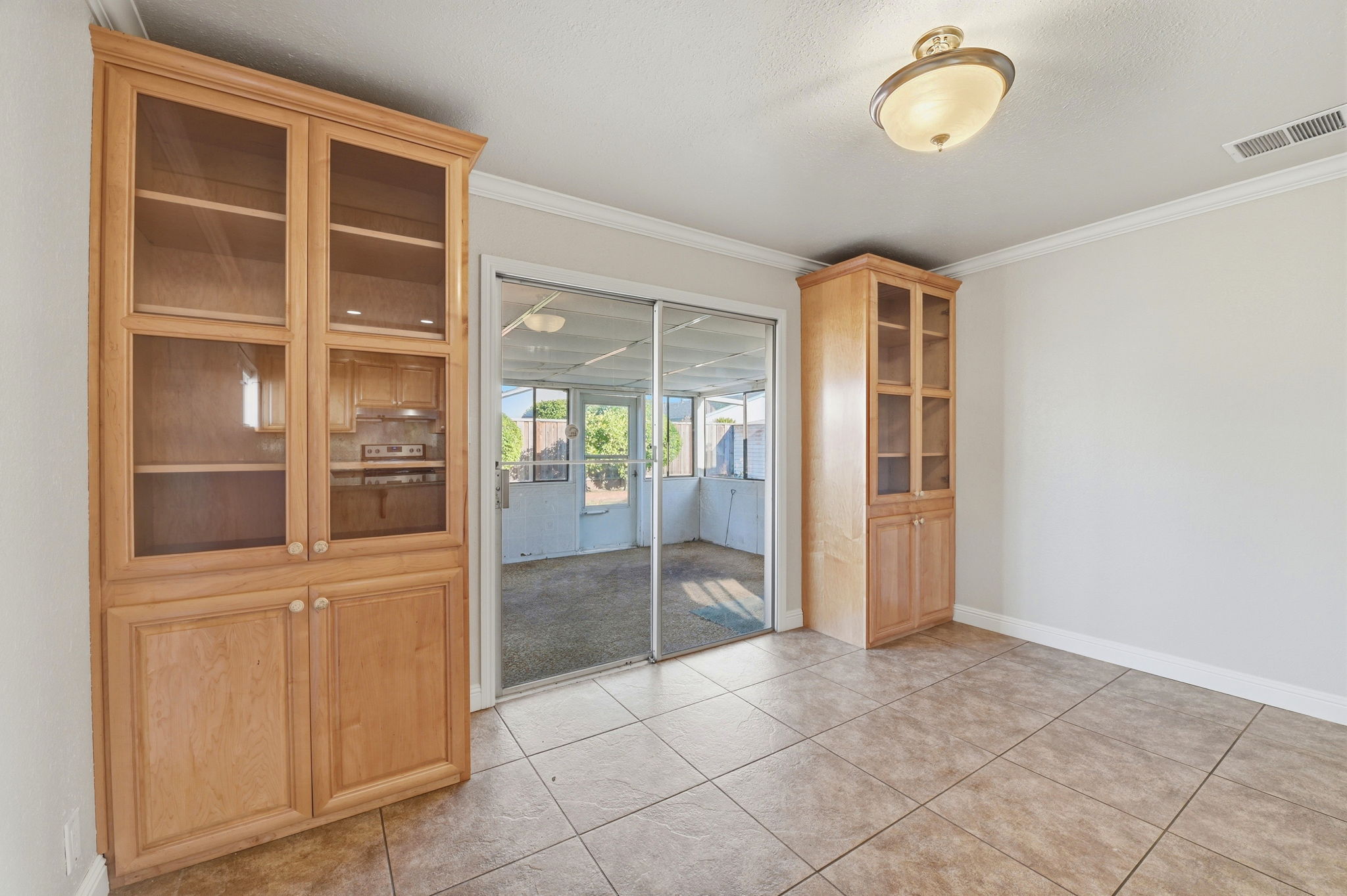 015_F8_2866 Coleman Pl